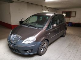 Lancia Musa Minivan Diesel Schaltgetriebe braun gebraucht
