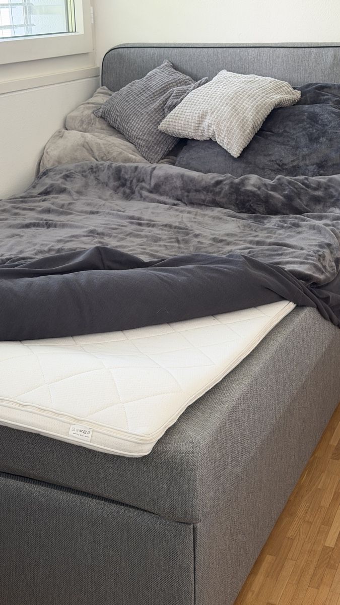 Letti: Boxspringbett grau guter Zustand – Usato da Zürich venduto da selina_fashion 2