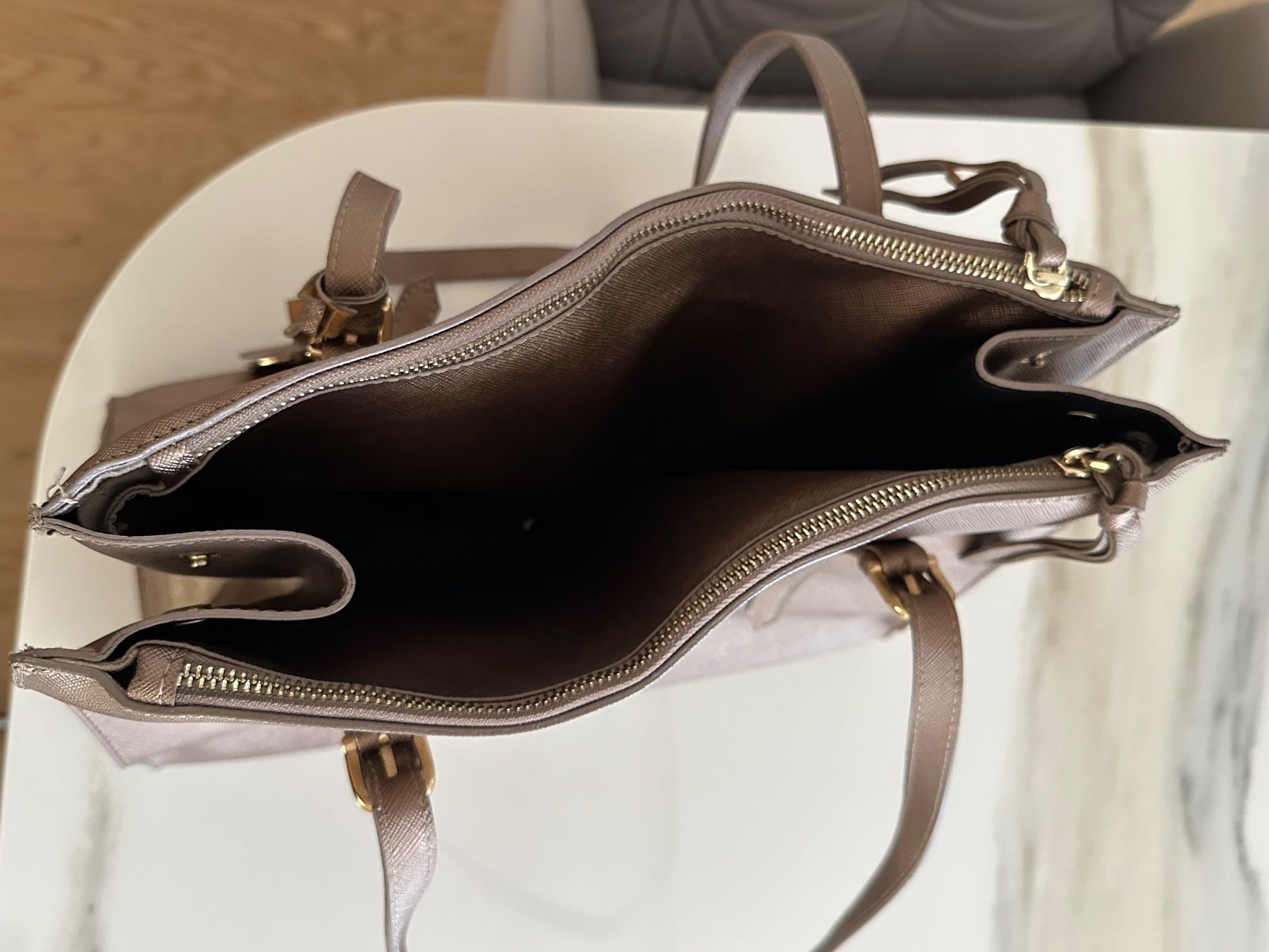 Borse da donna: Shopper Tasche Braun Metallisch – Usato da Winterthur venduto da jel_hc8v 1