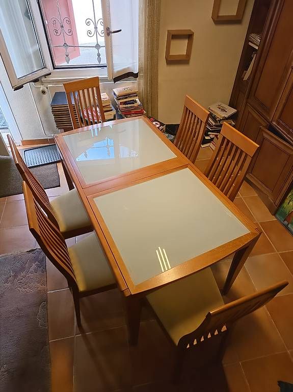 Calligaris Set di tavolo e panche: Table à rallonge  Calligaris + 6 Chaises – Usato da Chavannes-le-Chêne venduto da Flovw