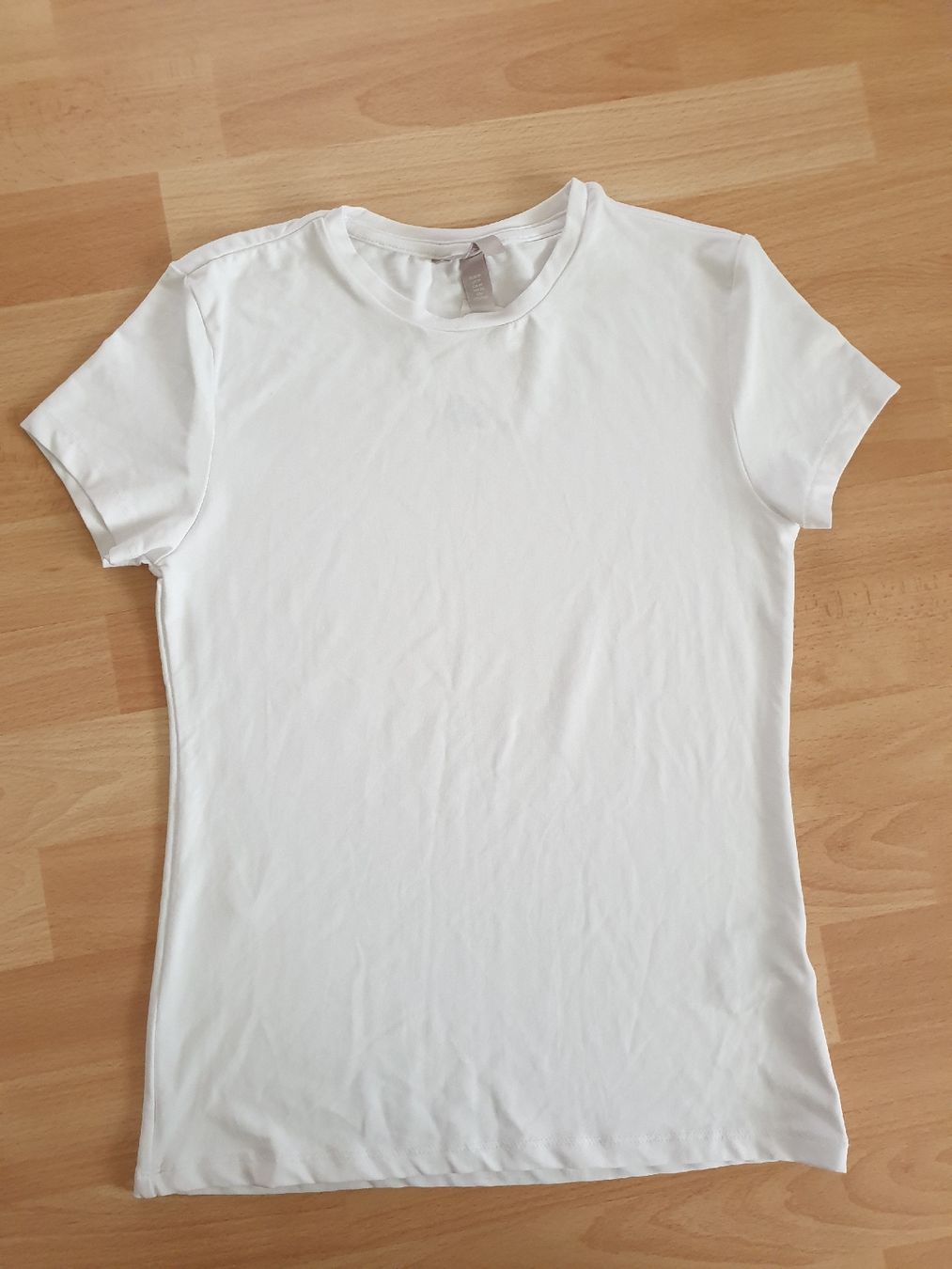 H&M T-Shirts: T-Shirt   – Neu und originalverpackt aus Wettingen von fis_lg9z