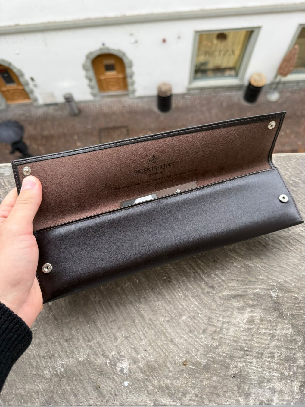 Patek Philippe Scatole porta orologi: Patek Philippe Serviceetui, dunkelbraun – Nuovo (secondo la descrizione) da Schaffhausen venduto da immervali 2