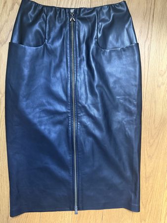 Rock Patrizia Pepe Lederoptik schwarz Grösse 40 Zustand neu