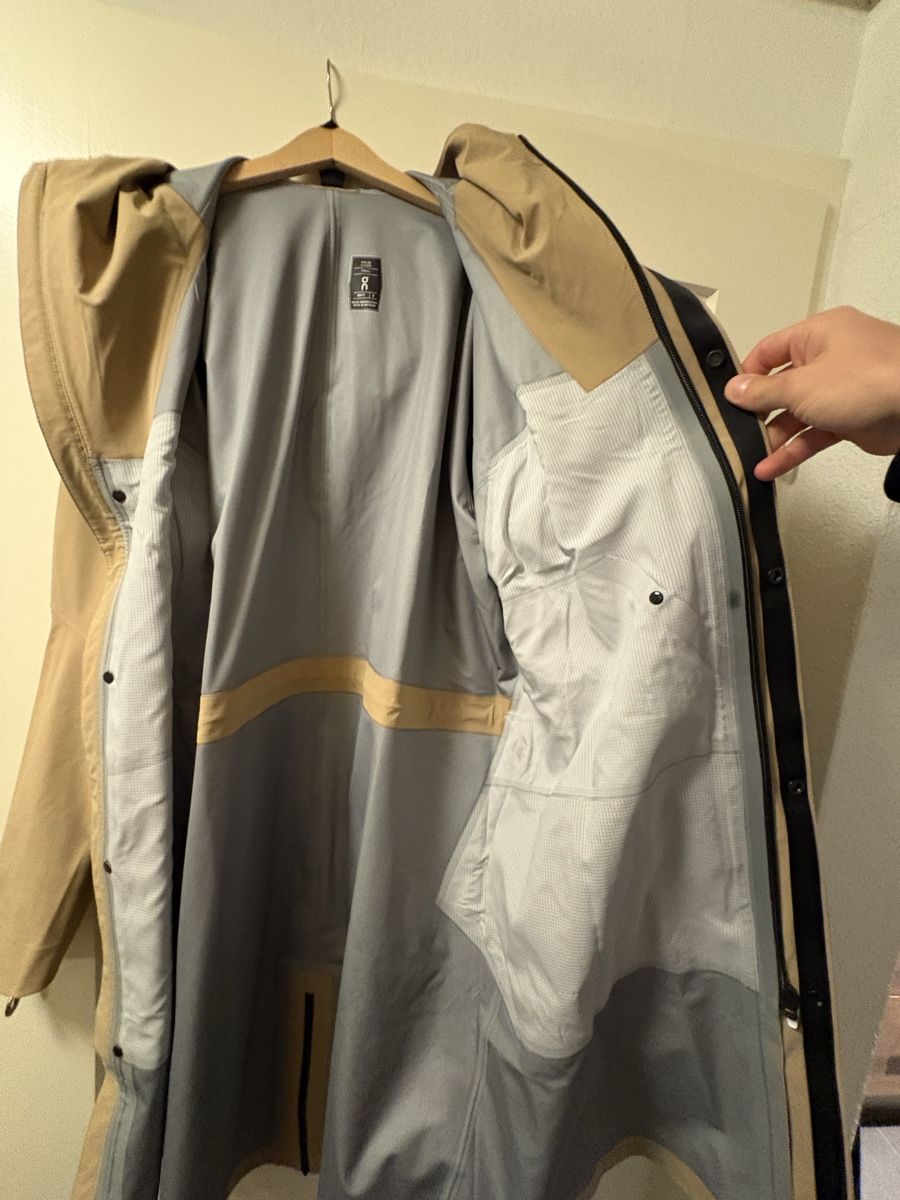 Manteaux: On Running Parka Size M men’s - Beige – Neuf (Voir description) à Zürich par mar_xc8m 1