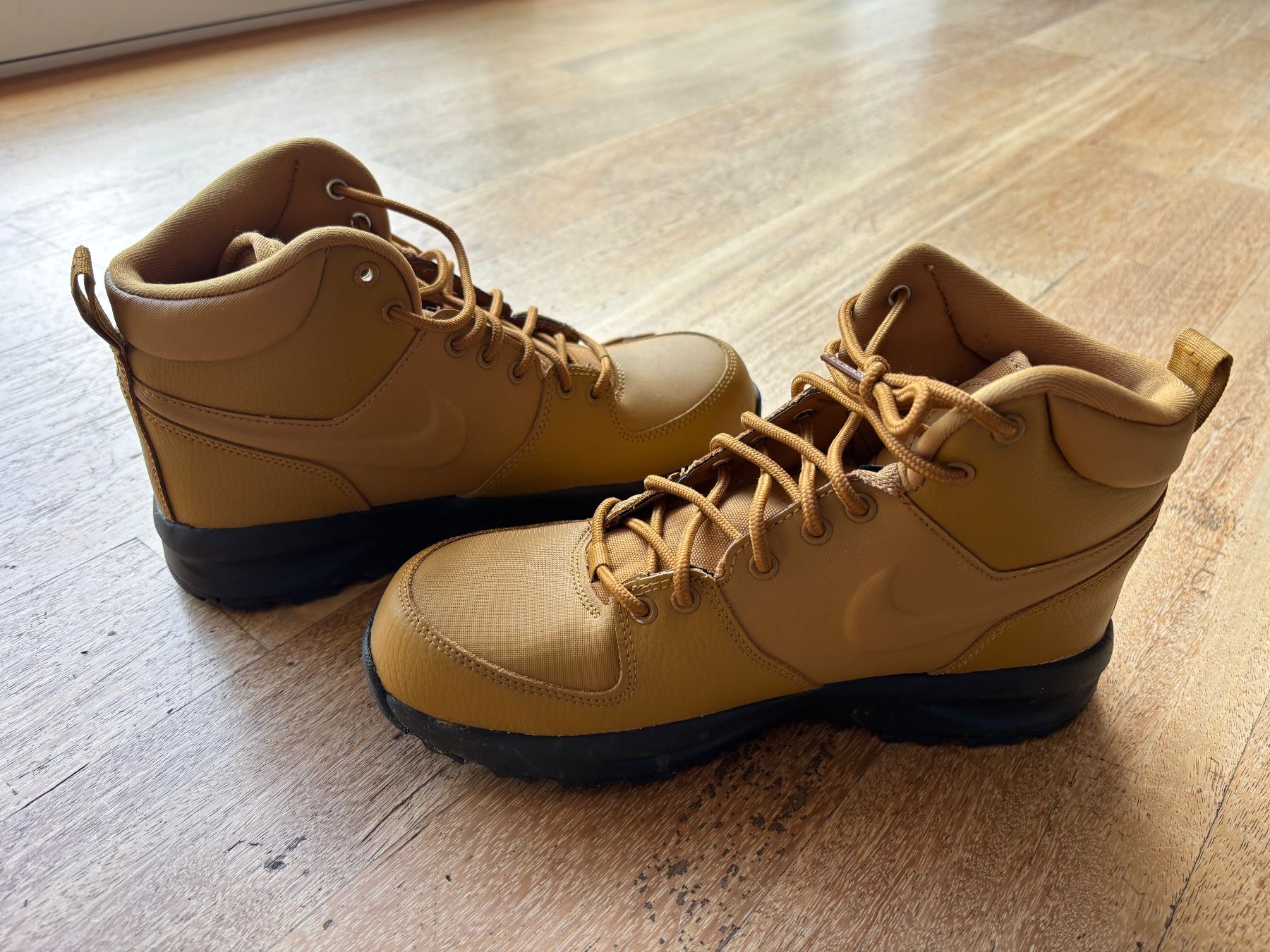 Scarpe da uomo: Schuhe Nike eur 40 – Nuovo (secondo la descrizione) da Bergdietikon venduto da shimano4 2