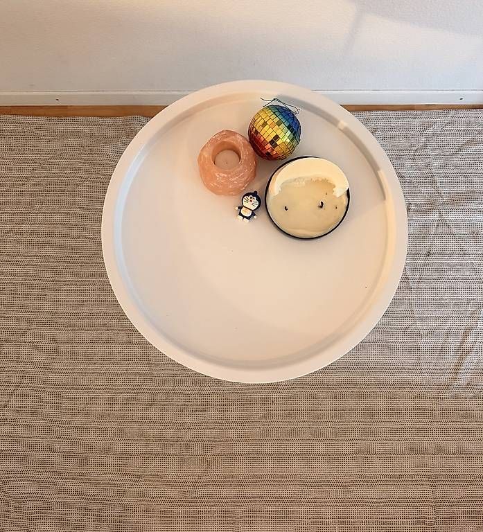 Tavoli: Petite table – Usato da Lausanne venduto da the_s9hs