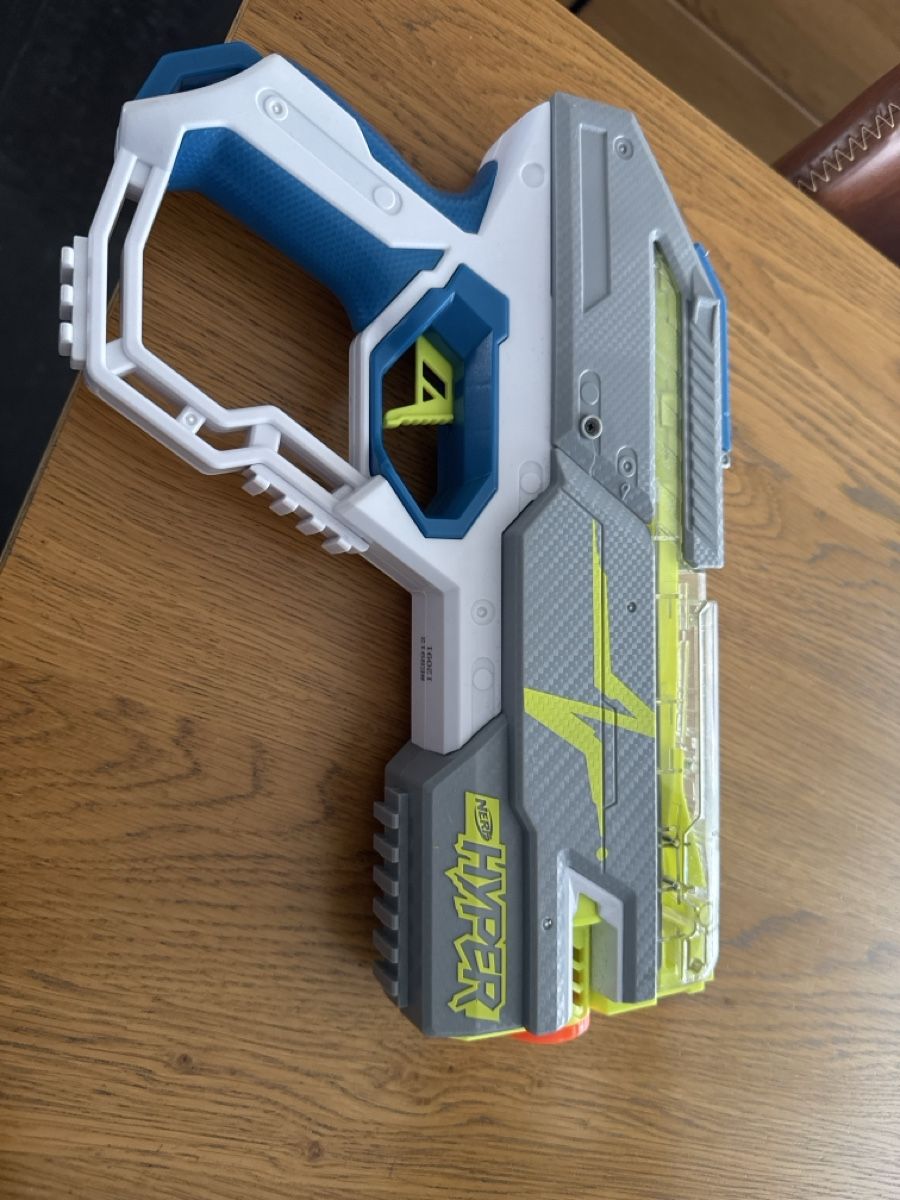 Nerf Spielzeuge: Nerf Hyper Spielzeugpistolen Set mit Munition – Gebraucht aus Immensee von Asale 2