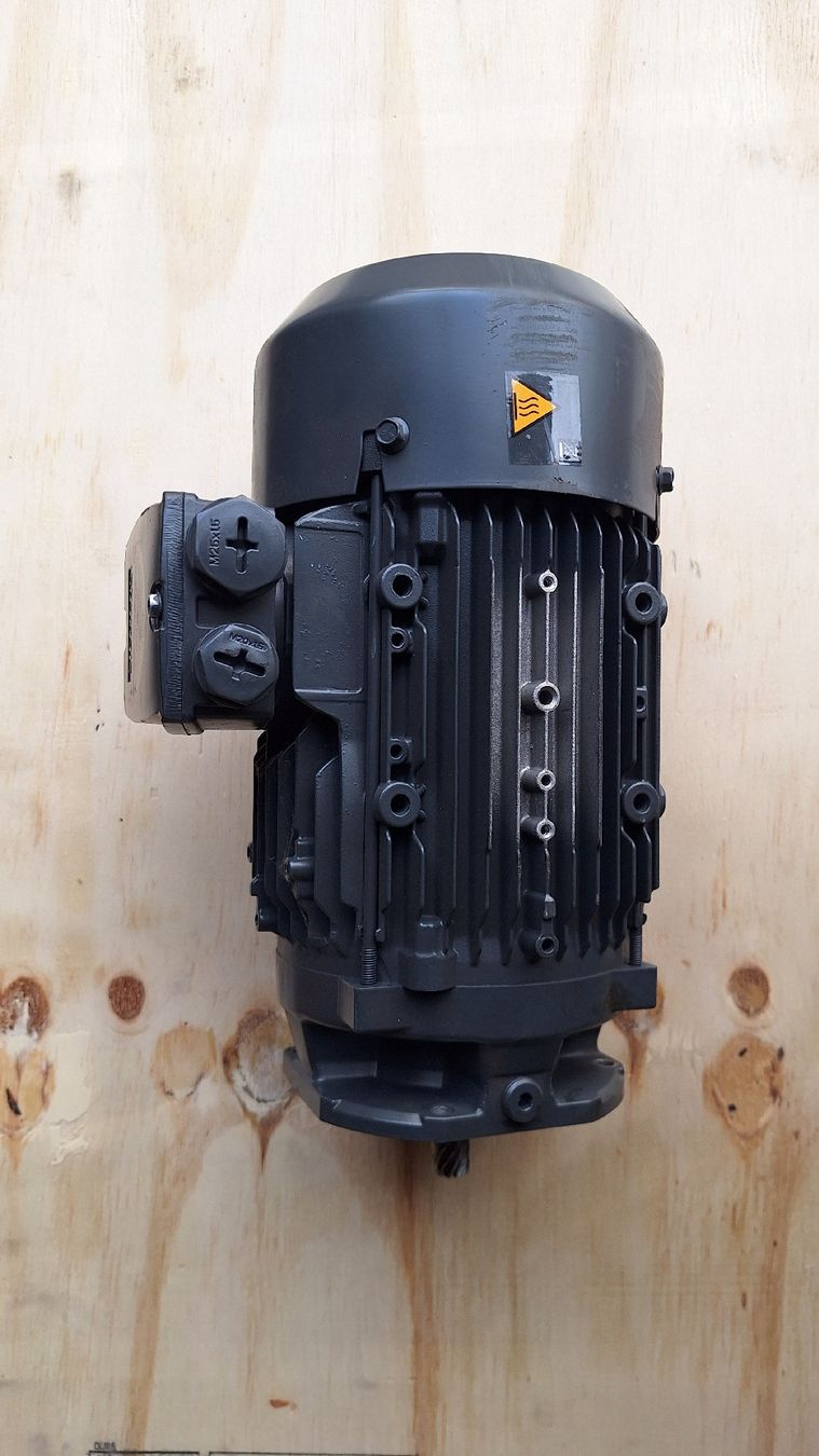 Siemens  Motori: Simens Elektromotor – Nuovo (secondo la descrizione) da Rickenbach LU venduto da KSCupra2 2
