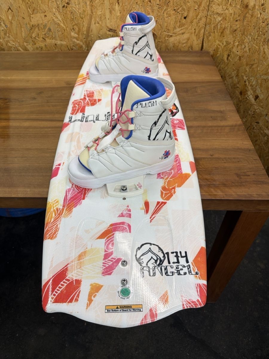 Tavole da surf e di nuoto: 🌊 Wakeboard 134 cm – Usato da Pfaffhausen venduto da Popular 1