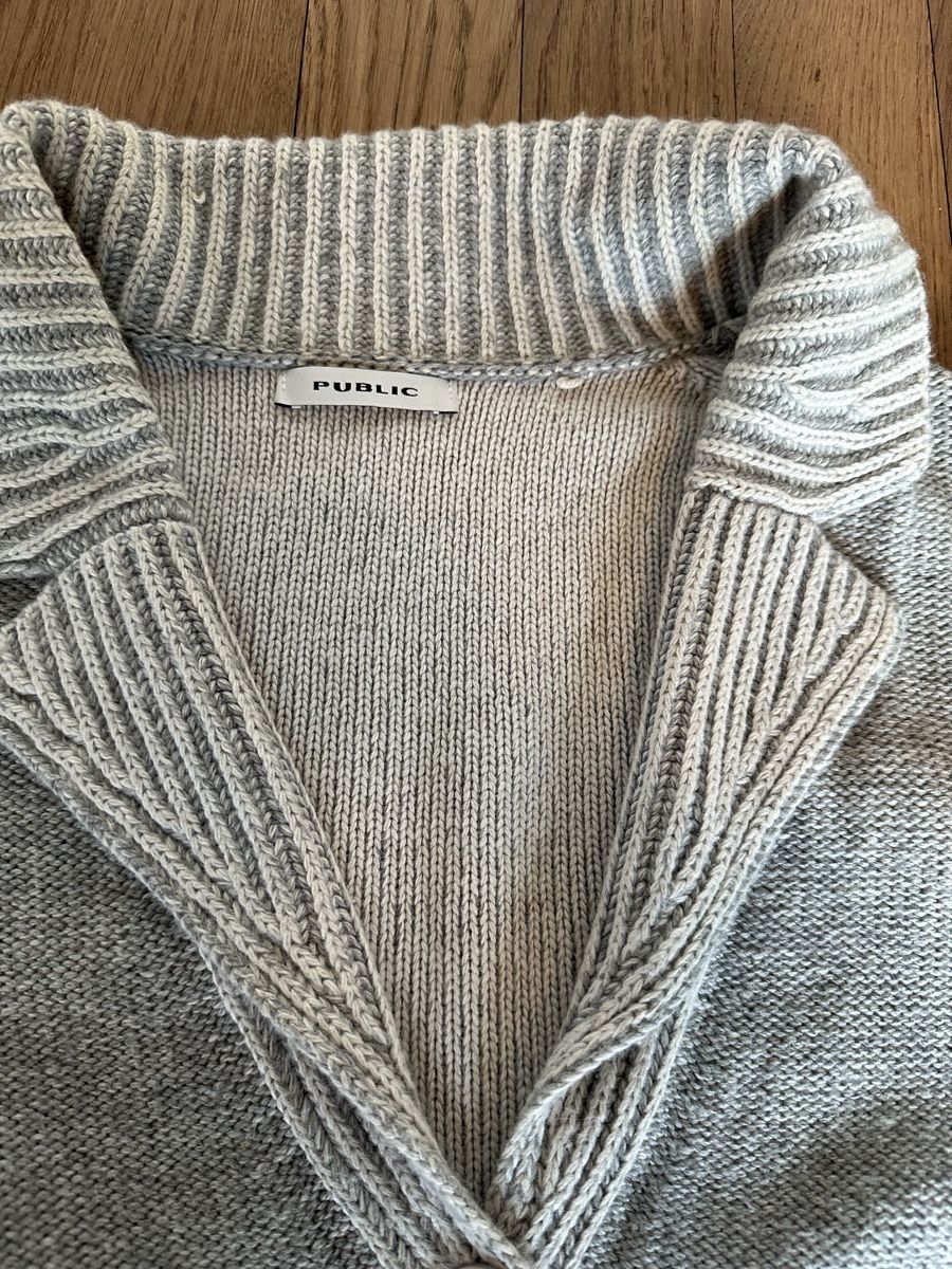 Jacken: Public Strickjacke, hellgrau- grau, sehr edel, Marke: Public – Gebraucht aus Bern von fluffy07 2