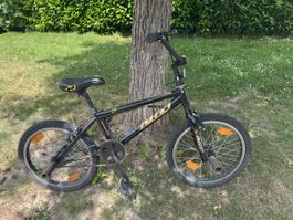 Stabiles BMX Velo, schwarz, Sommer-Spass!