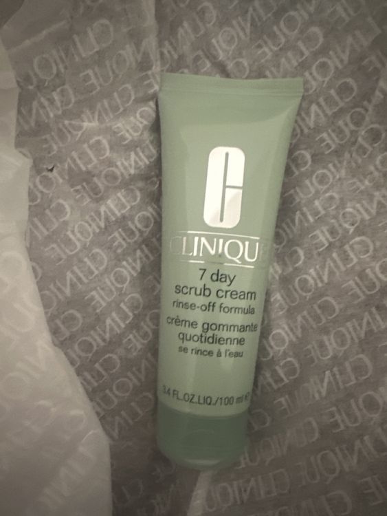 neu: Clinique 7day scrub cream 100ml | Kaufen auf Ricardo