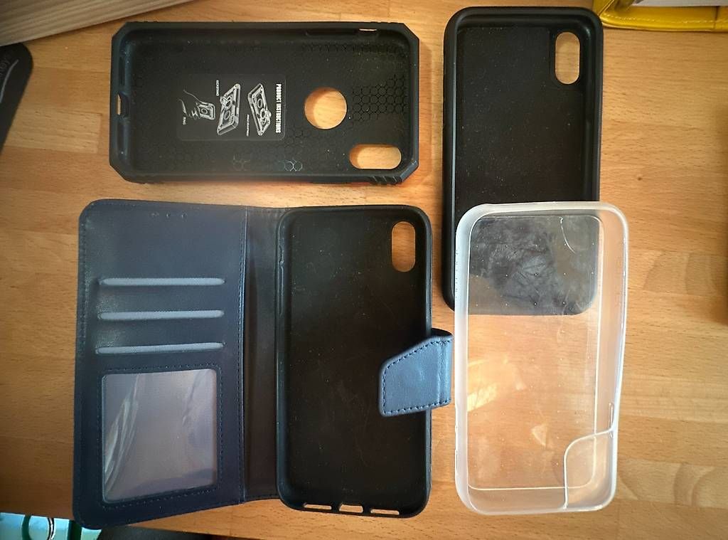 Coques & Protection écran: Hüllen zu Iphone  XR – D'occasion à Pratteln par Kalinichta 1