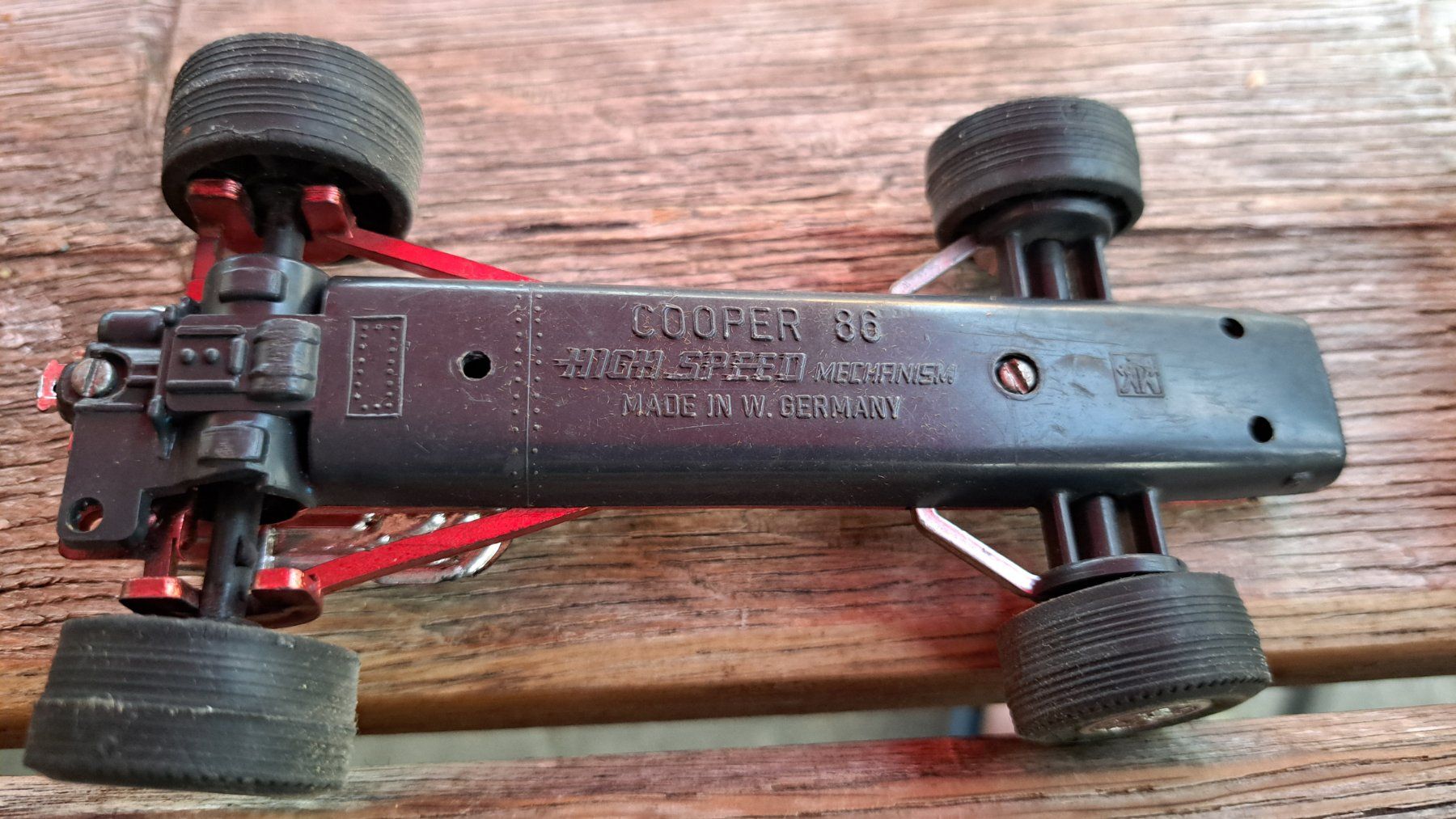 Modellini d'auto: Alte Spielzeugautos, Rennwagen – Usato da Langenthal venduto da T.L. 3