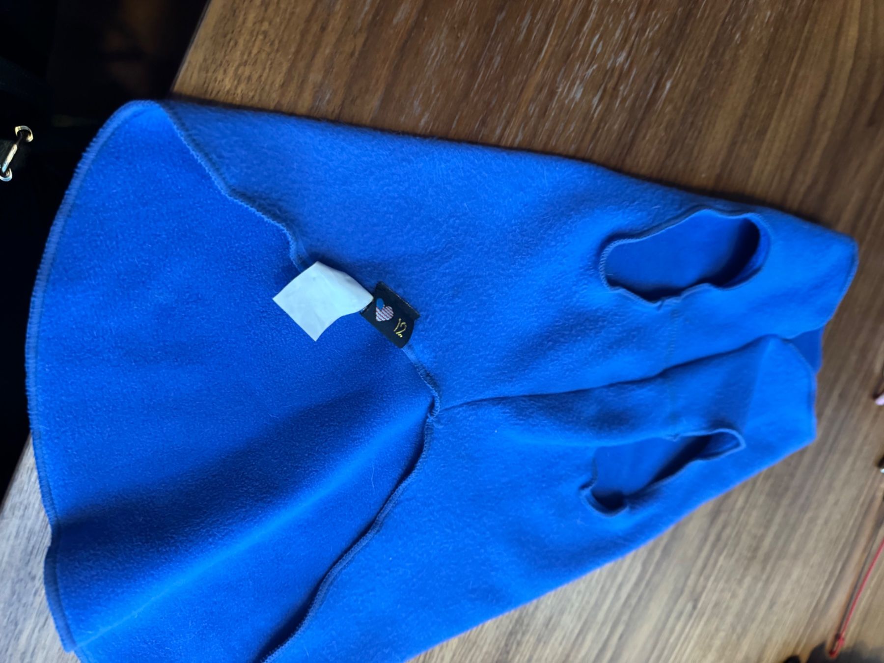 Abbigliamento: Hunde Fleece Pullover neuwertig – Usato da Zumikon venduto da Celine_1001