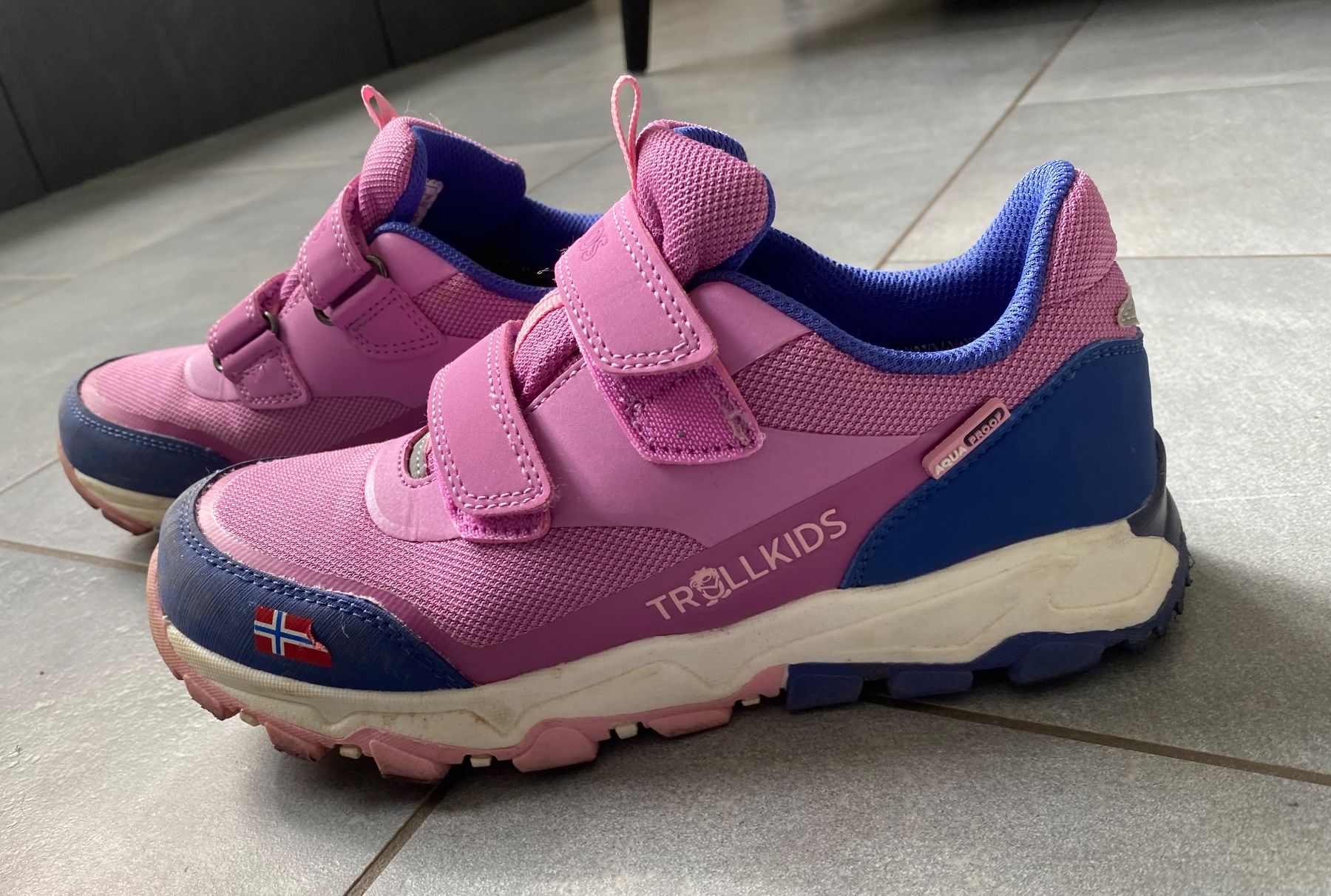 Scarpe per ragazze: Trollkids, Wander- und Freizeitschuh, Gr. 34 – Usato da Schöfflisdorf venduto da ast_jfj7