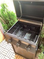 Gasgrill mit Abdeckung