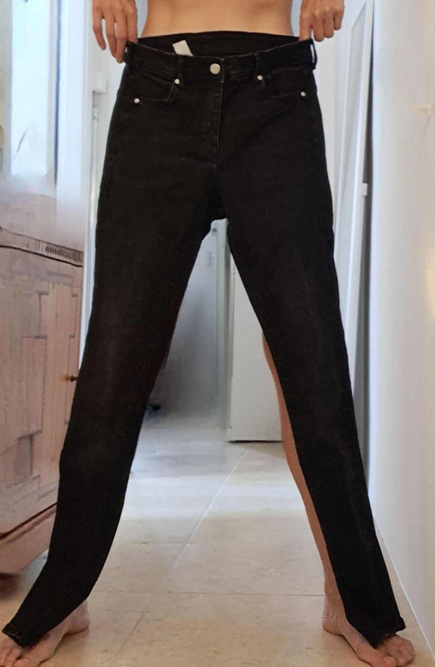 H&M Jeans: Jeans noir Denim Taille 36 – Gebraucht aus Rolle von Loutre84