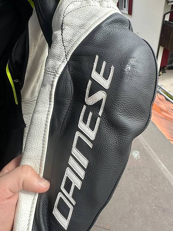 Completi: Dainese Lederkomb - Motorradkombi – Usato da Weiach venduto da sel_s7kk 1