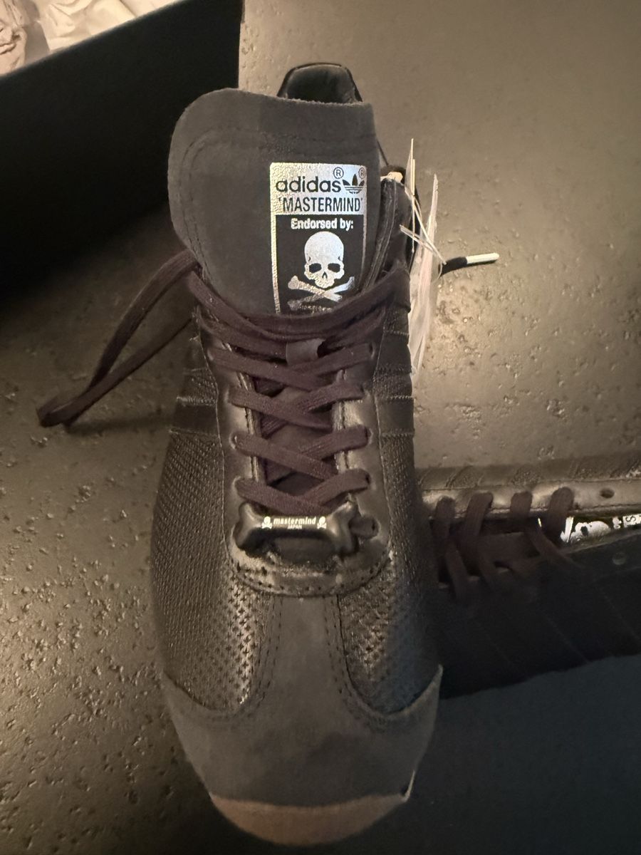 Herrenschuhe: Janpan Adidas MASTERMIND X COUNTRY OG – Neu und originalverpackt aus Wallisellen von mctomasito