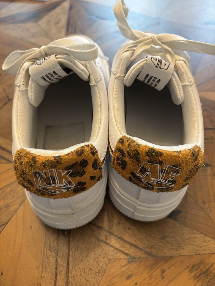 Nike Scarpe da donna: Nike Air Force Leo Grösse 38.5 – Usato da Langnau am Albis venduto da Kate_M8 1