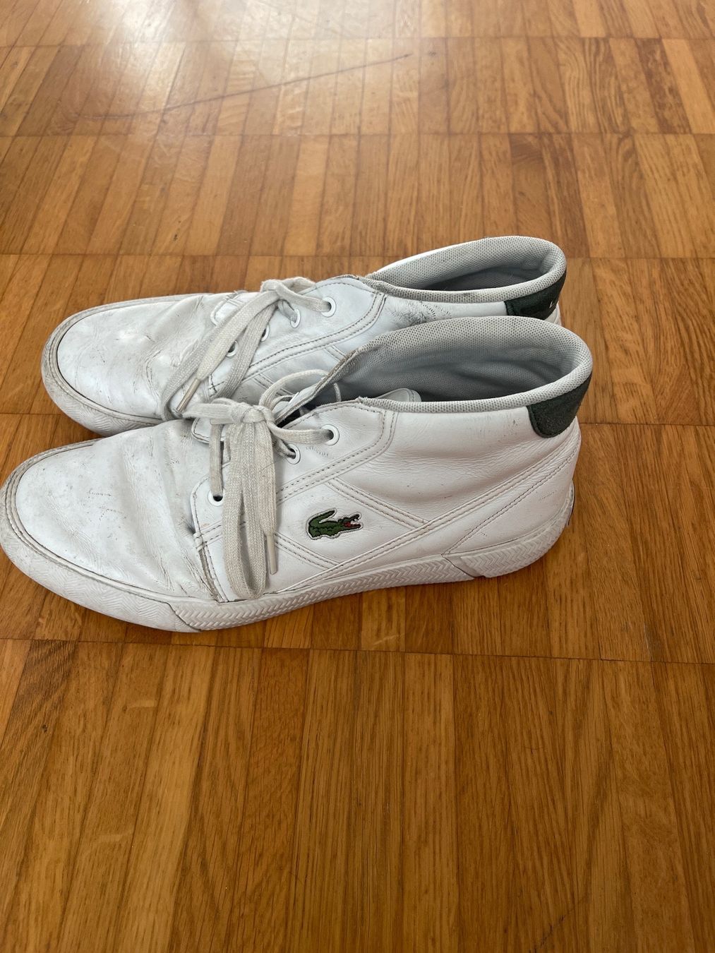 Lacoste Herrenschuhe: Lacoste Sneaker weiss – Gebraucht aus Riehen von rom_2bhm