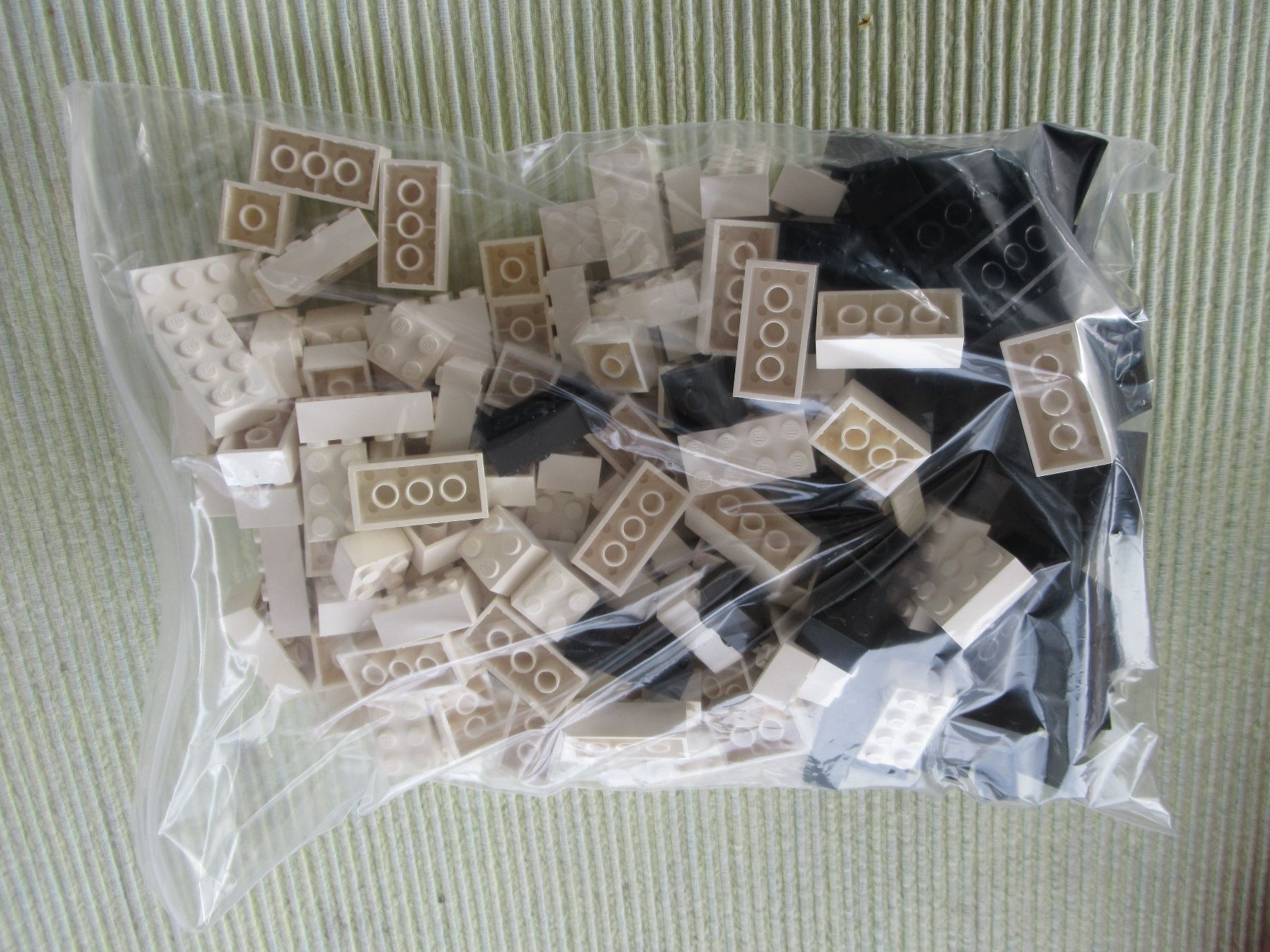 Lego Kit di costruzioni: Lego Big Bulk Box Nr. 2456 – Usato da Obergösgen venduto da cairn 2