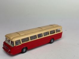 Wiking Büssing Senator beige/rot BP 72 s