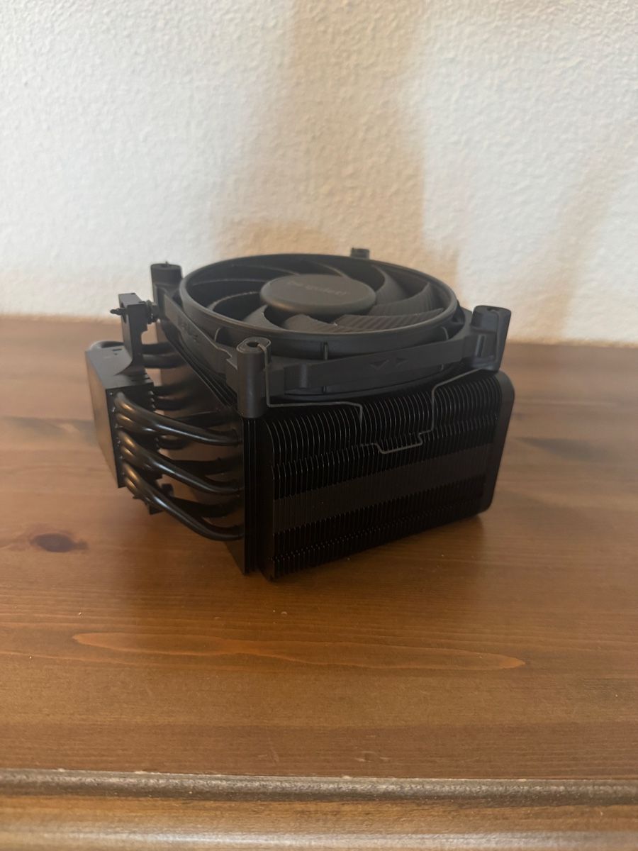 Amd Composants électroniques: CPU Luftkühler - Dark Rock 5 - AM4/AM5 – D'occasion à Dietikon par Steinoliver