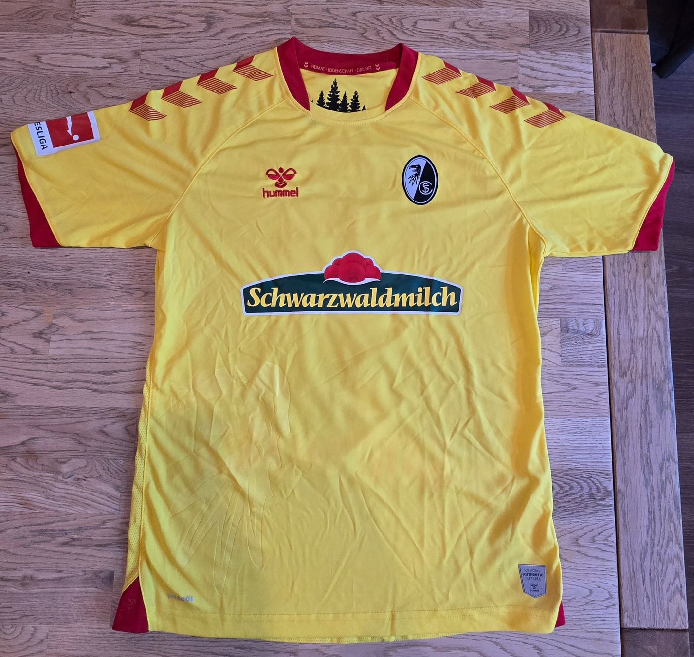Hummel Canottiere & Pantaloni: SC Freiburg | Santamaria | 2020/21| mit Patch – Usato da Zollbrück venduto da MiKron 1