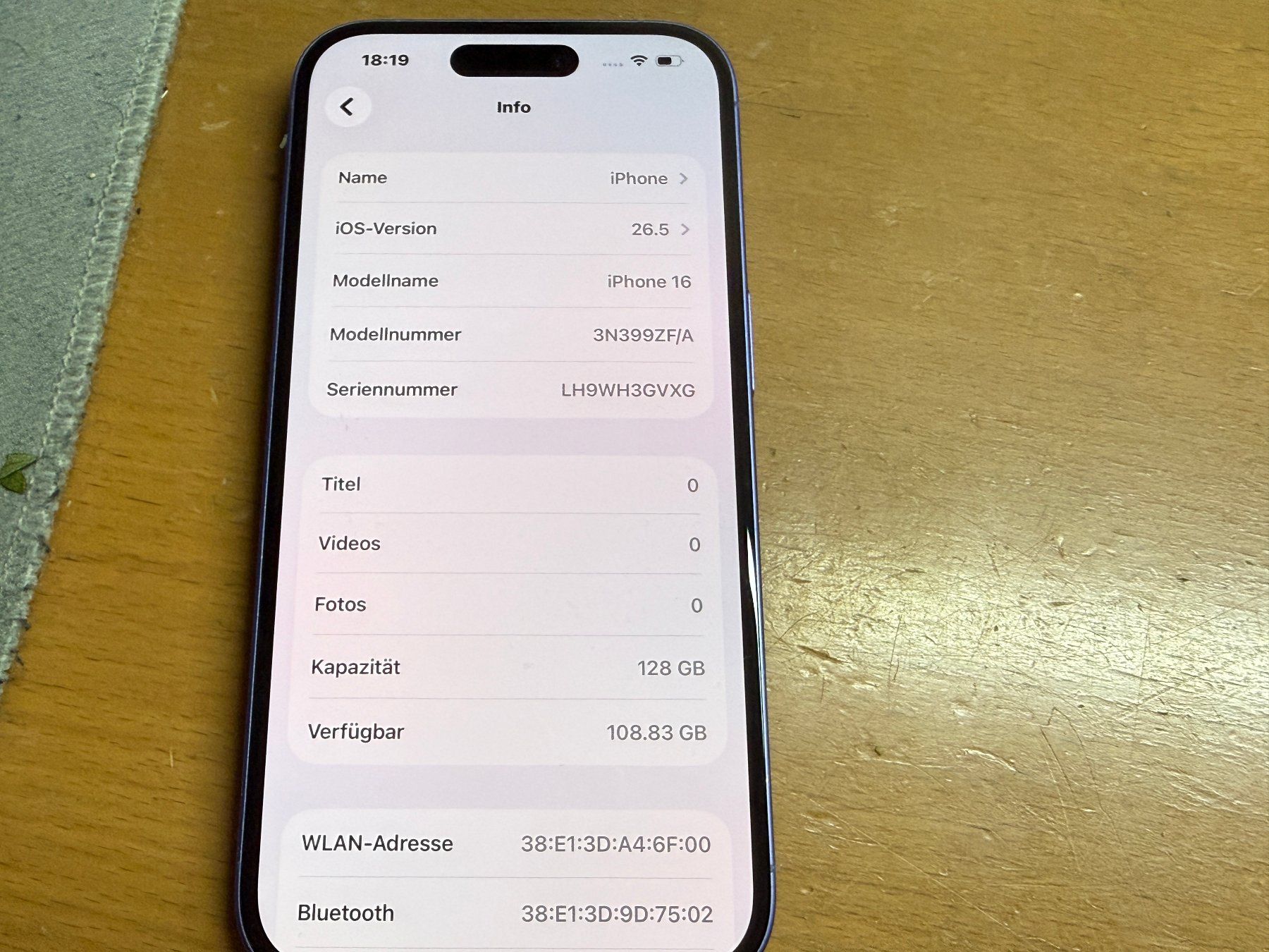 Apple Portables: Iphone 16 128Gb – D'occasion à Au SG par bah_6f5w 5