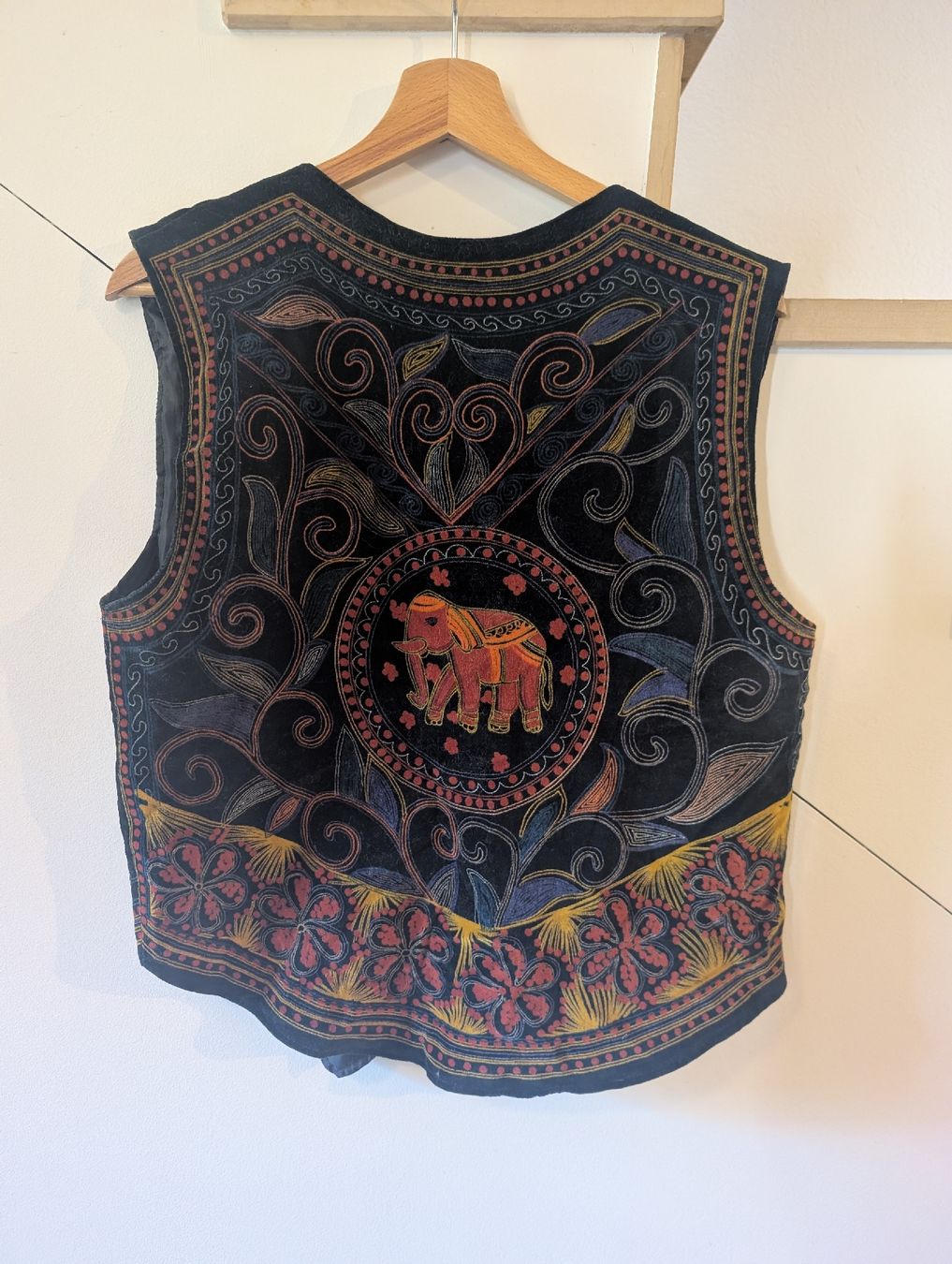 Gilets & Westen: Vintage Weste Damen – Gebraucht aus Unterengstringen von Freeskier02 1