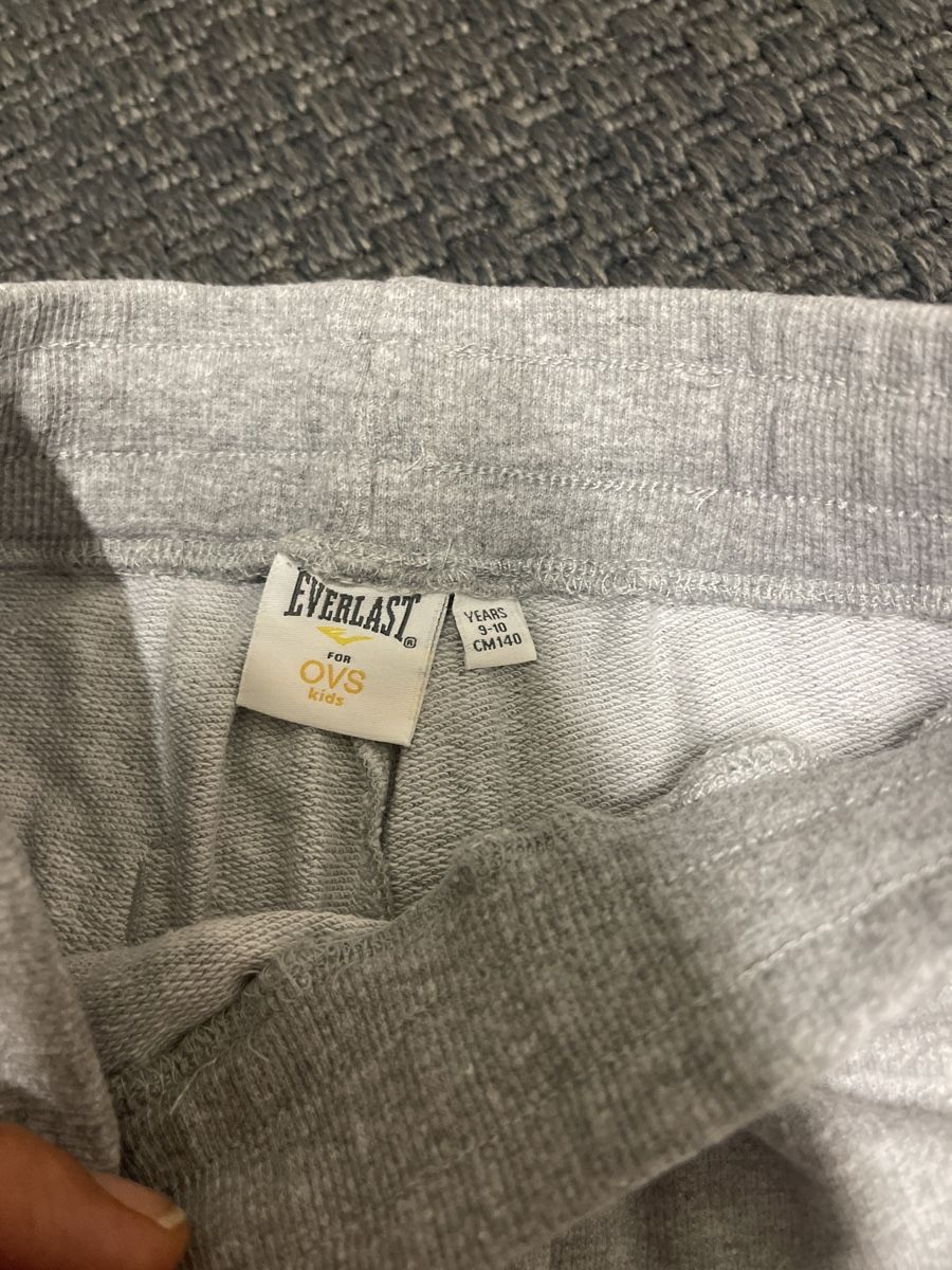 Pantaloni: Obiesse Jungenshorts gr 140 – Usato da Bad Zurzach venduto da Cuore34 1