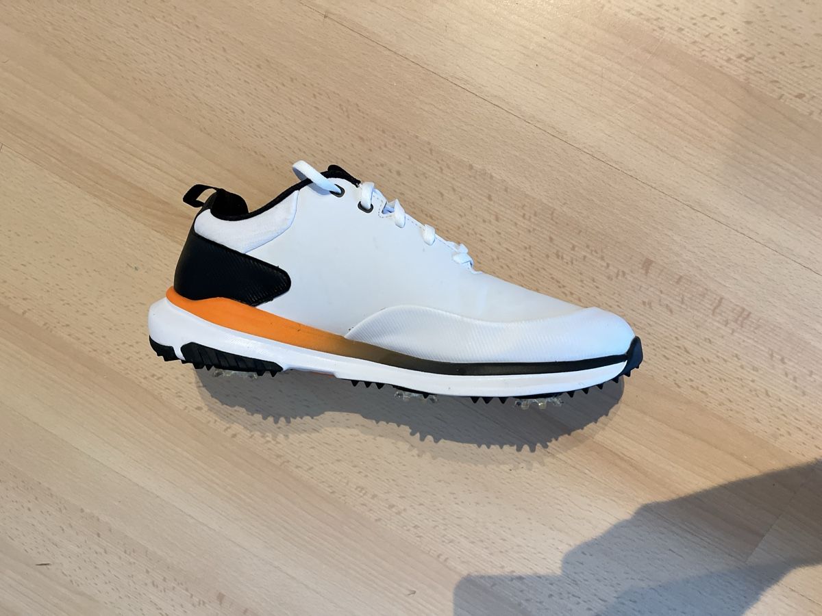 Schläger & Sets: Golfschuhe FJ NEU – Neu (gemäss Beschreibung) aus Hinwil von Samick 1