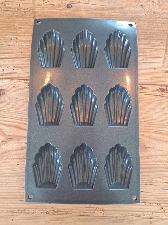 MIRONTAINE Madeleines Backform - 12 Mulden Aus Weißblech