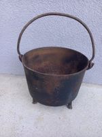 Chaudron ancien en fonte de 20 litres