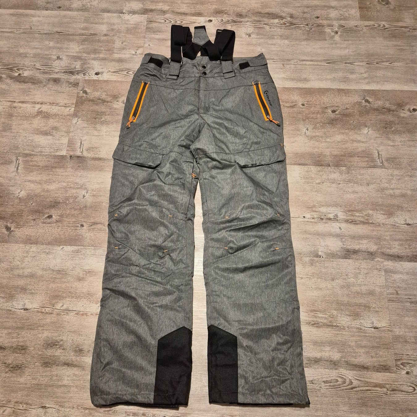 Hosen: Pantalon de ski – Gebraucht aus Porrentruy von Nos_petites_affaires