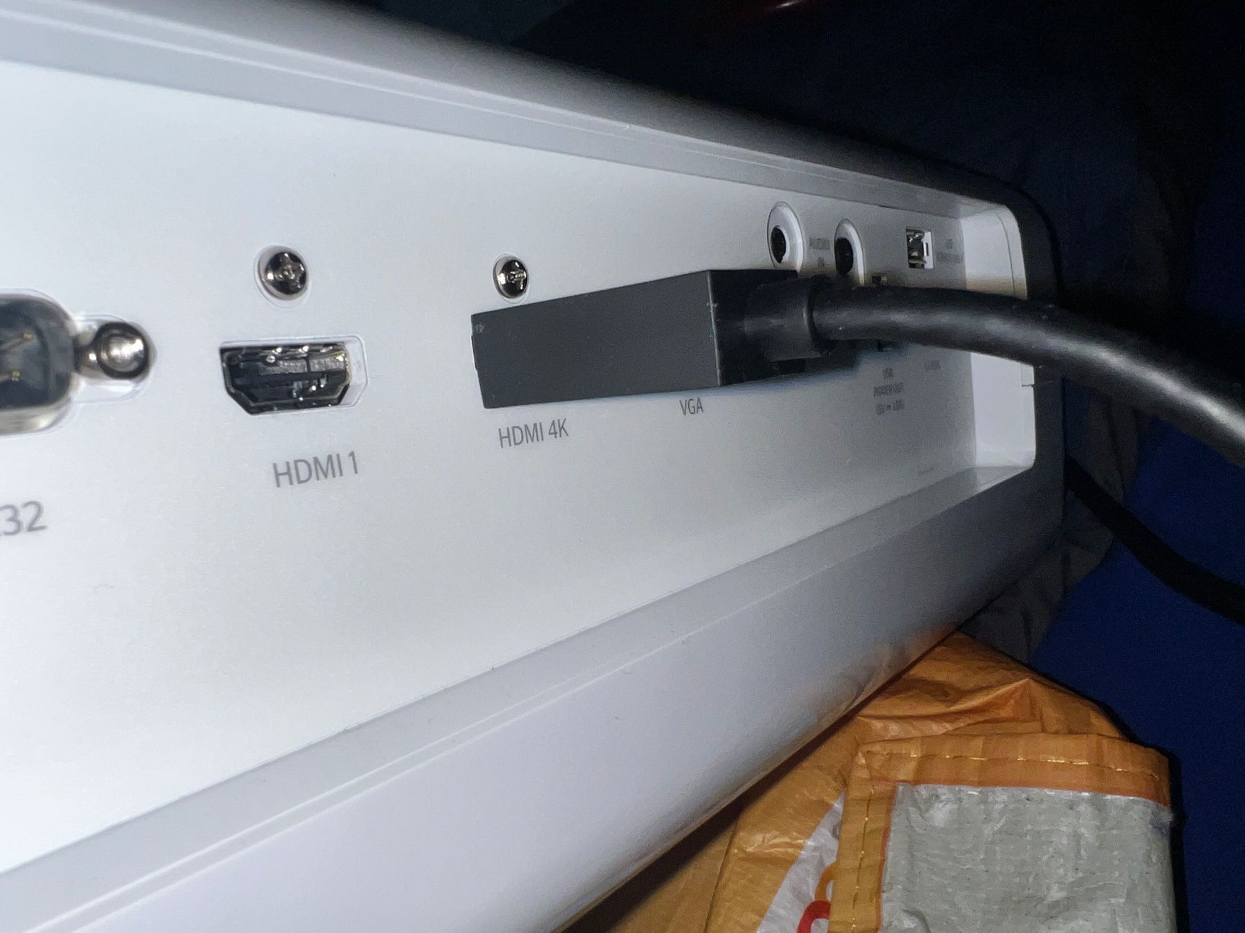 Videoprojektoren: OPTOMA UHD 40 Beamer – Gebraucht aus Pfäffikon ZH von SammlerTony 9