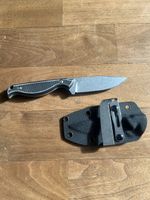 Neuwertiges D2 Stahl Messer mit Scheide, Top Zustand!