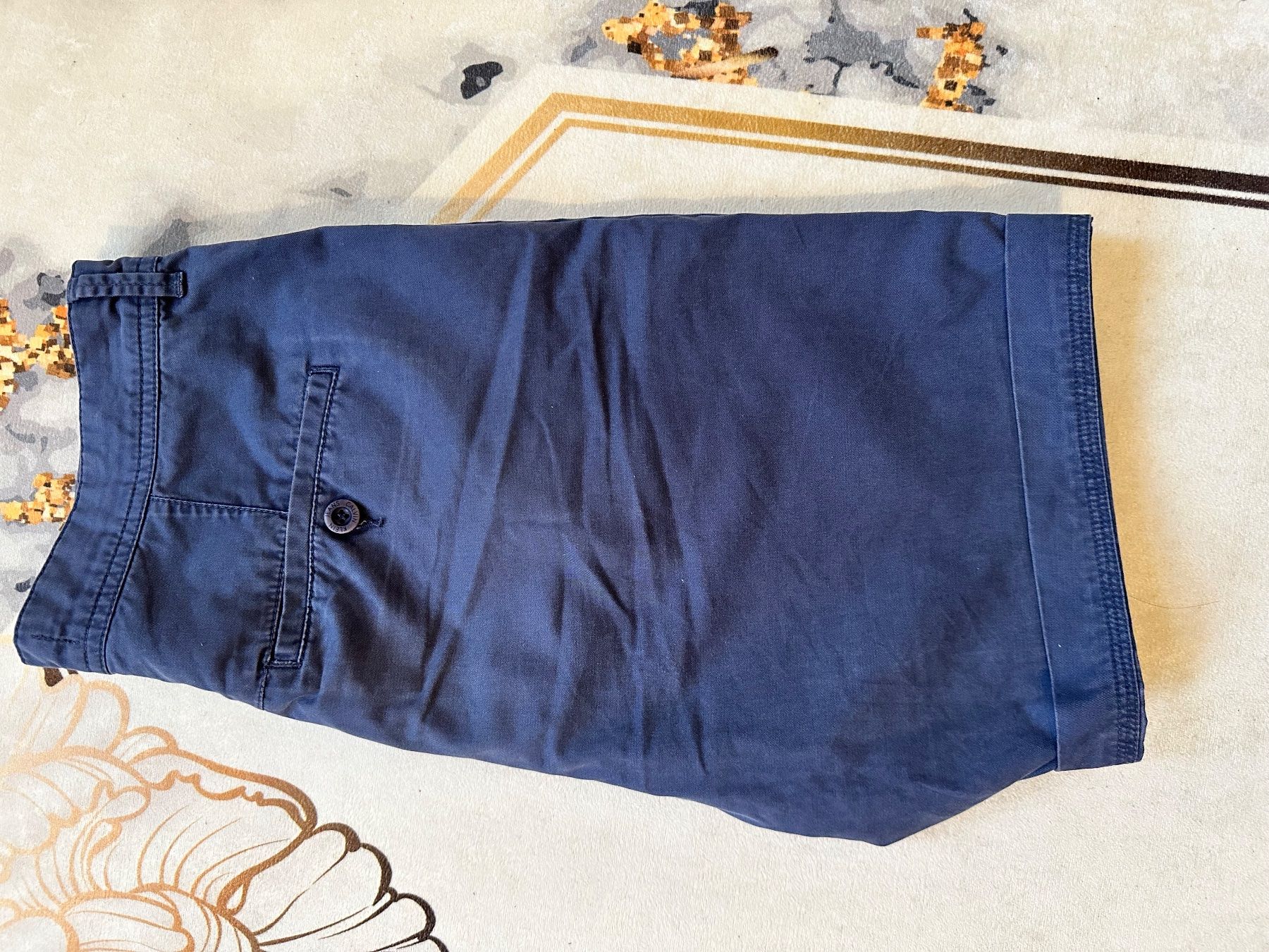 Calvin Klein Pantaloni: Calvin Klein Jeans kurze Hose – Usato da Allenwinden venduto da Tba_20 2