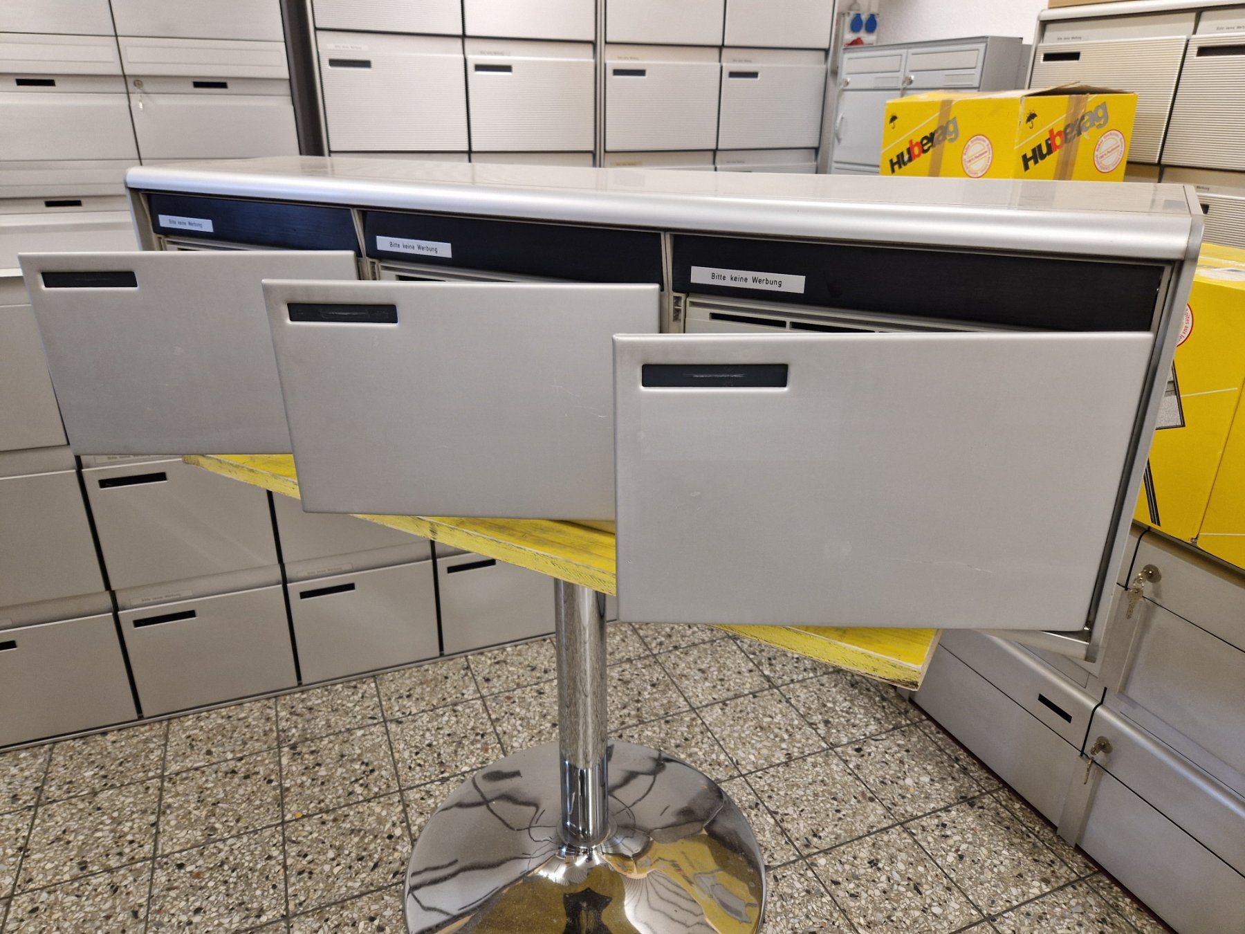 Altro per la casa: 3-er Briefkasten ( Schweizer AG ) – Usato da Wiler b.Utzenstorf venduto da bamaa-shop 3