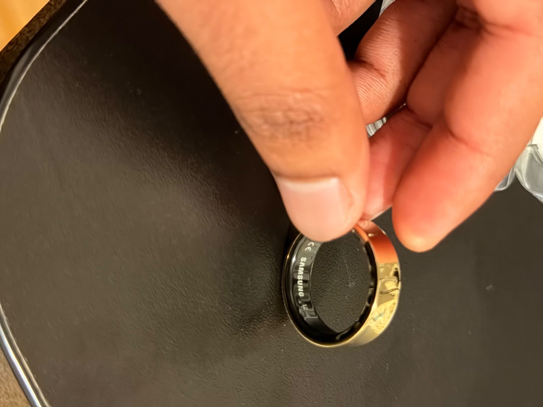 Anelli: Samsung Galaxy Ring titanium gold und große 12 – Usato da Dällikon venduto da YOTECH 7