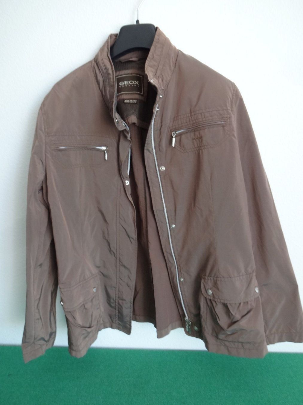 Geox Giacche: GEOX Respira Jacke Nr.42 – Nuovo (secondo la descrizione) da Frauenfeld venduto da rey06