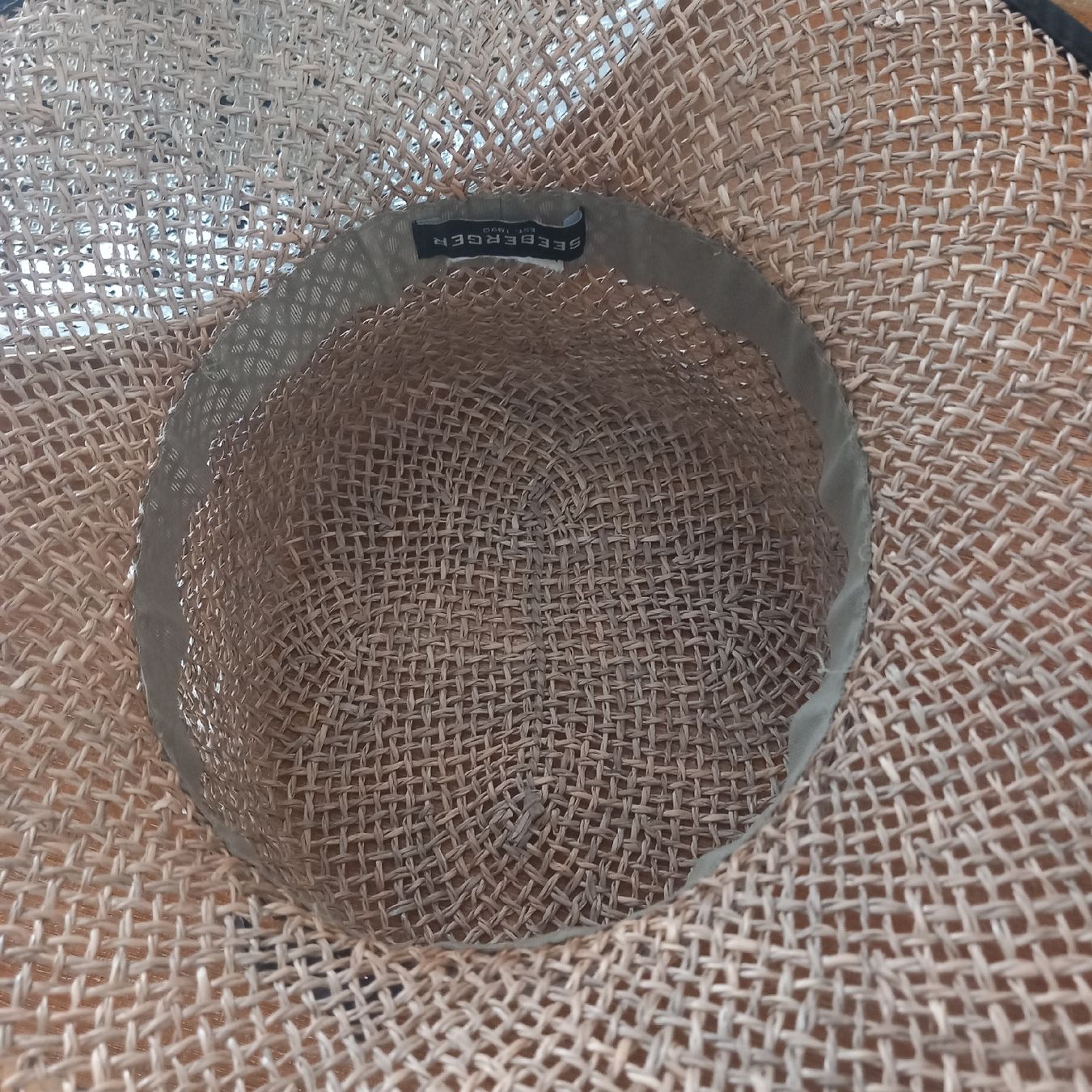 Copricapi, berretti & cappellini: Seeberger Hut m. Brosche /Vintage – Usato da Aegerten venduto da gismolini 6