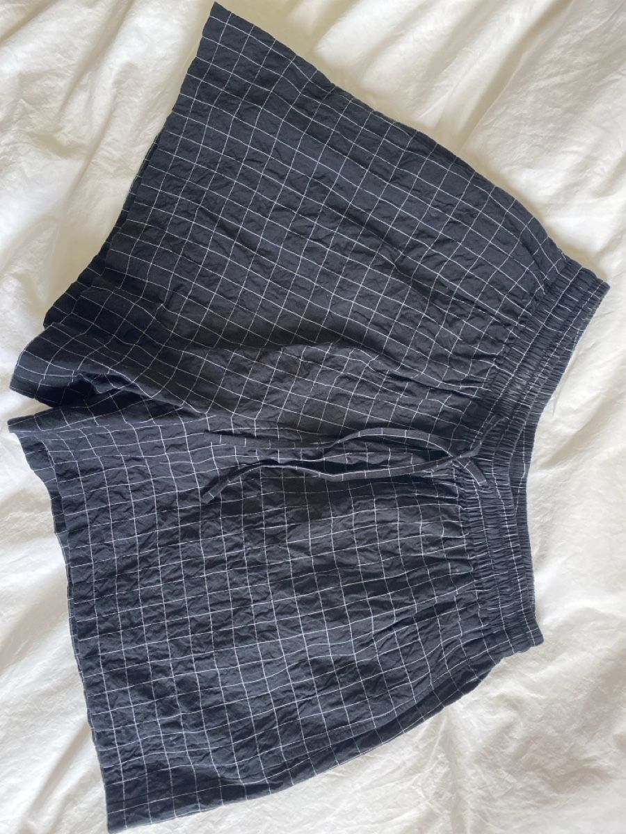 Pantaloni: COS checked cotton shorts – Nuovo (secondo la descrizione) da Zürich venduto da jeje_55