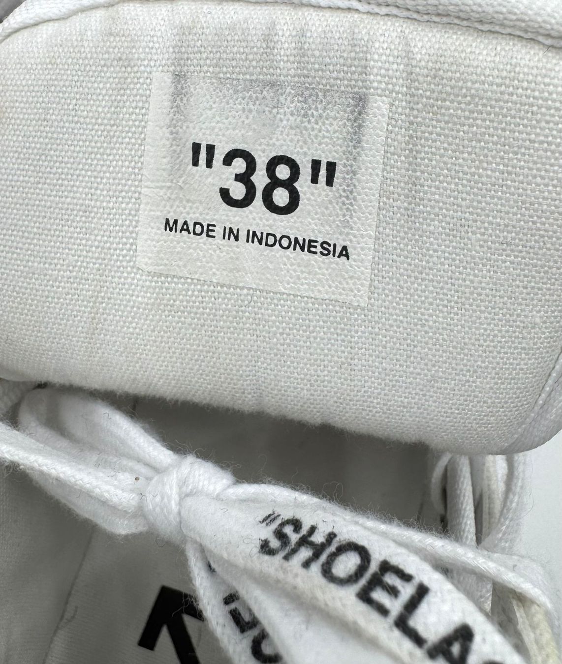 Off-White Scarpe da donna: Original Off-White Schuhe Grösse 38 – Usato da Herisau venduto da Seyashop_2 8