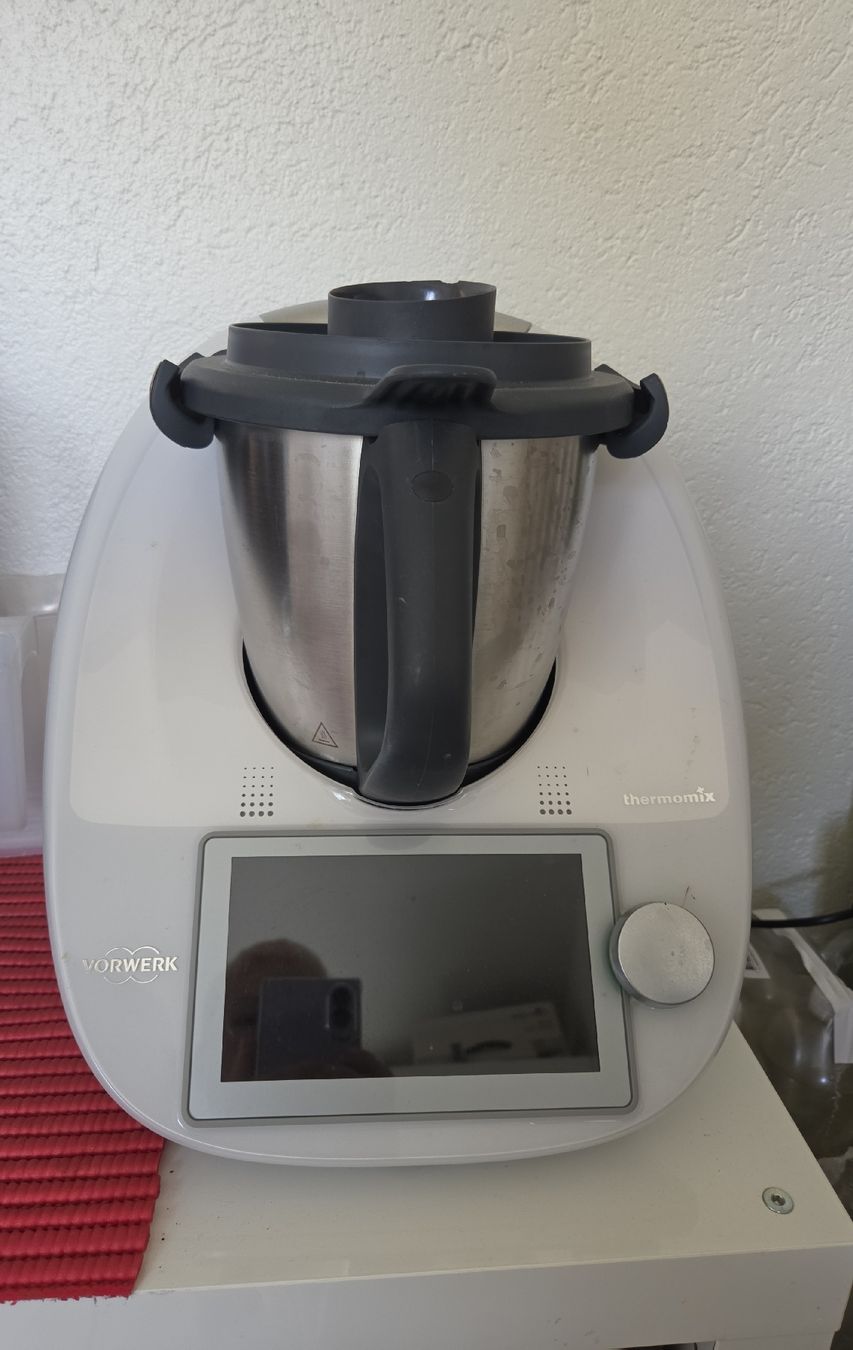 Thermomix Elettrodomestici da cucina: ThermomixTM6 – Usato da La Tour-de-Peilz venduto da Fkarimu