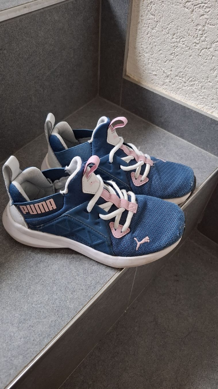 Scarpe per ragazze: Puma Turnschuhe  Gr.33 – Usato da Erlinsbach SO venduto da Stori78 1