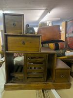 Treppenschrank aus Holz | LIQUIDATIONSVERKAUF