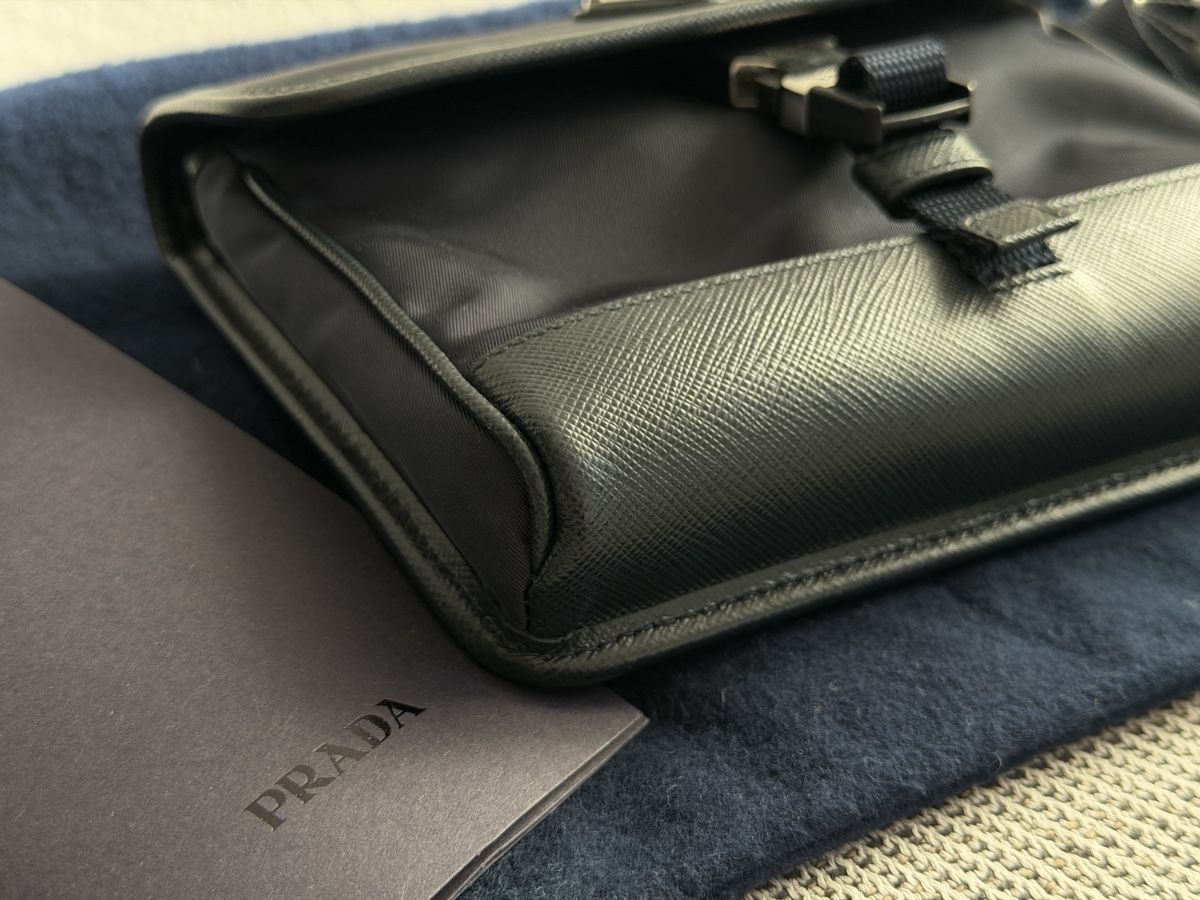 Prada Borse: Prada Nylon Crossbody Bag – Nuovo (secondo la descrizione) da Basel venduto da mcbfiles 2